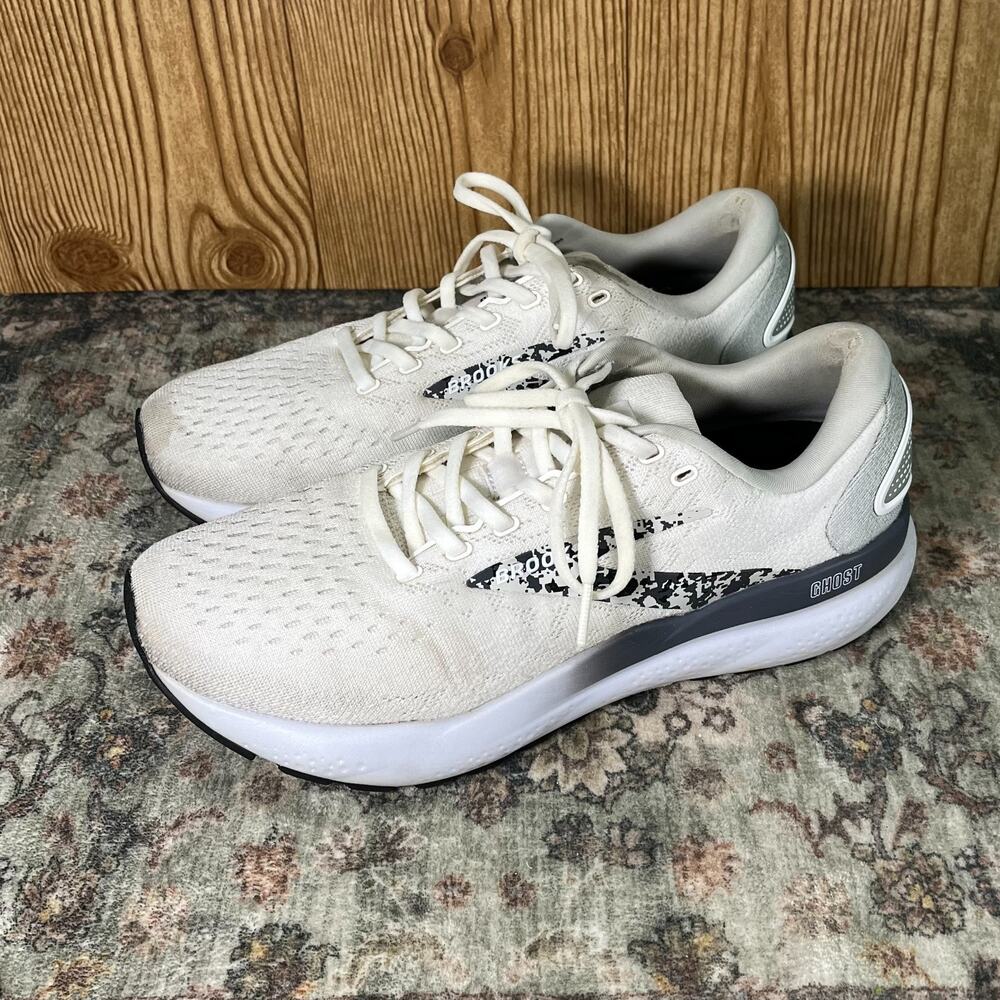 Brooks Ghost 16 / Women's 9 B /White Oyster Lava Cream Running Shoes 1204071B147
